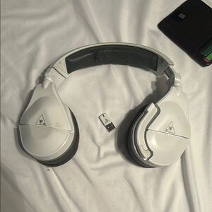 Turtle Beach White Wireless Headphones